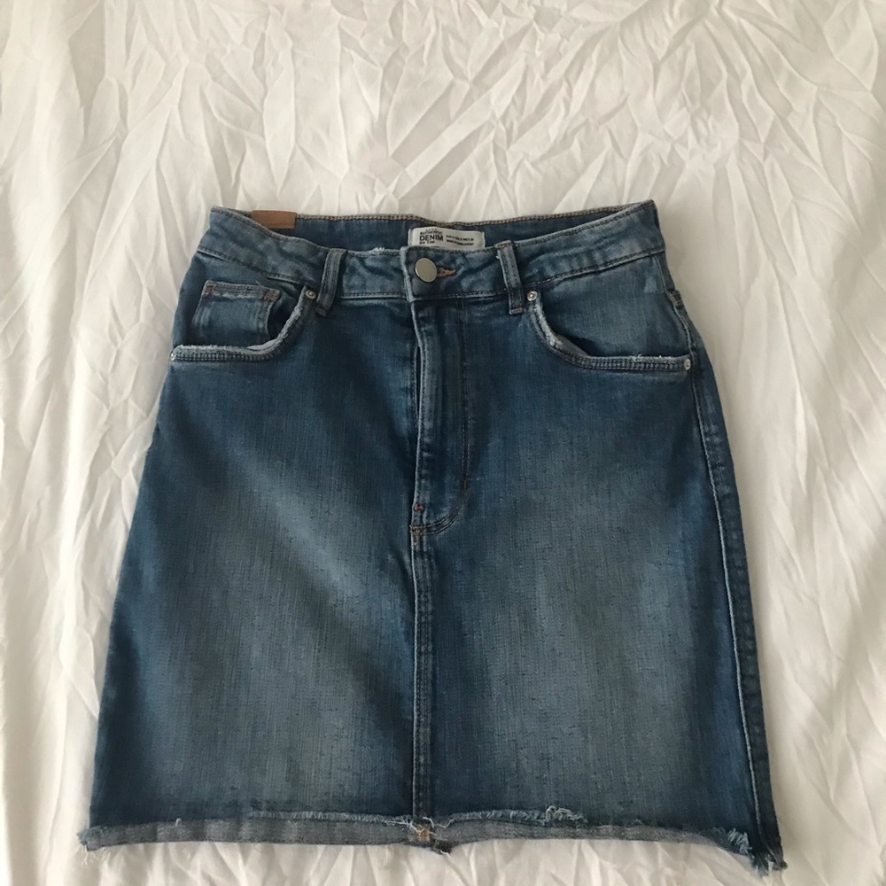 Zara stretchy denim mini skirt